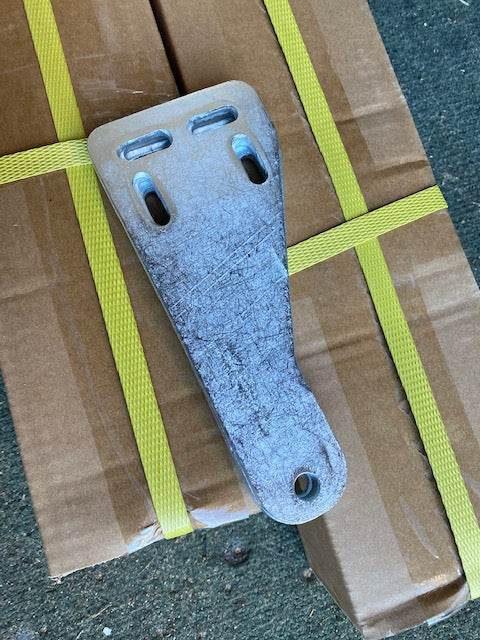 Swing motor bracket
