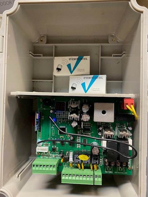 Gatehouse Heavy Duty Double Electric Swing Gate Kit With Adjustable End Stops